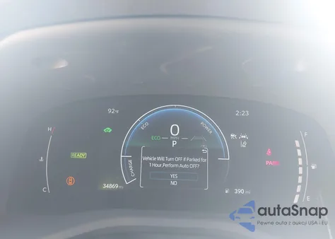 2025 Toyota Camry Le z USA, uszkodzony, nr VIN 4T1DAACK8SU003494